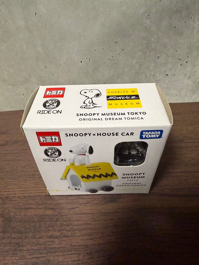 トミカ　ライドオン　スヌーピー　PEANUTS