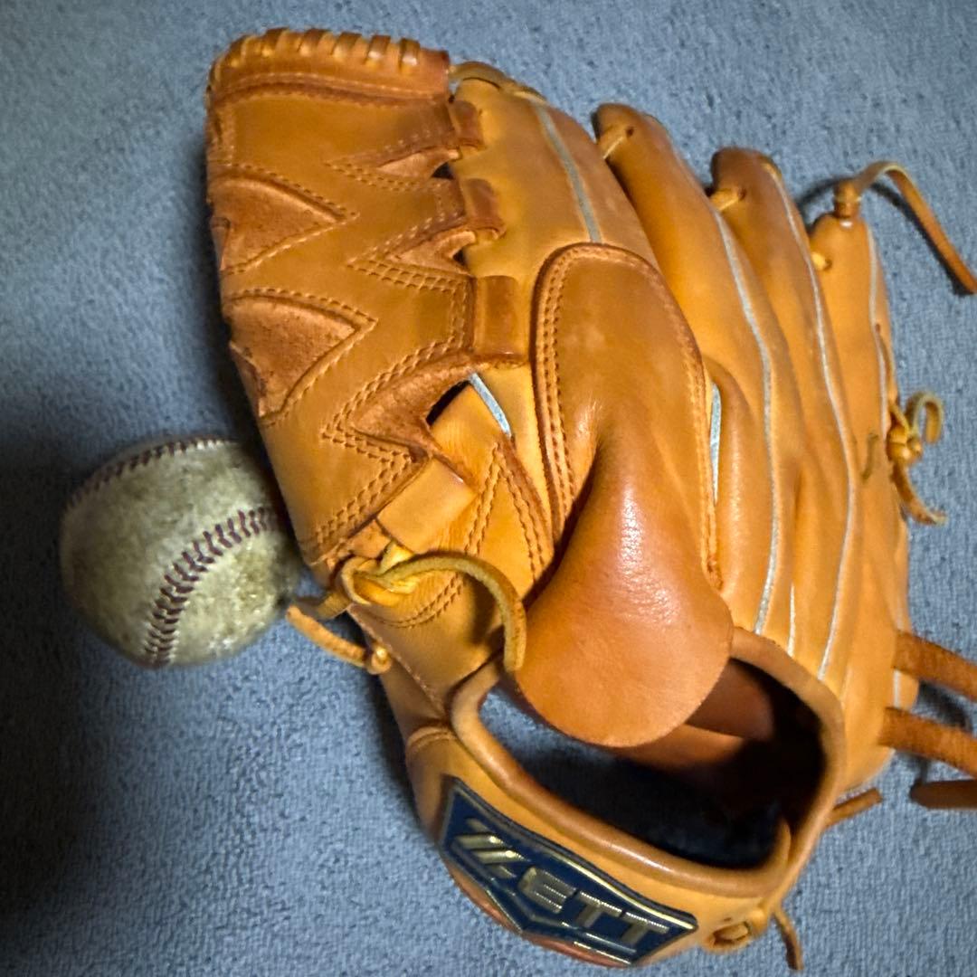 硬式グローブ　投手用　左　硬式ボール付