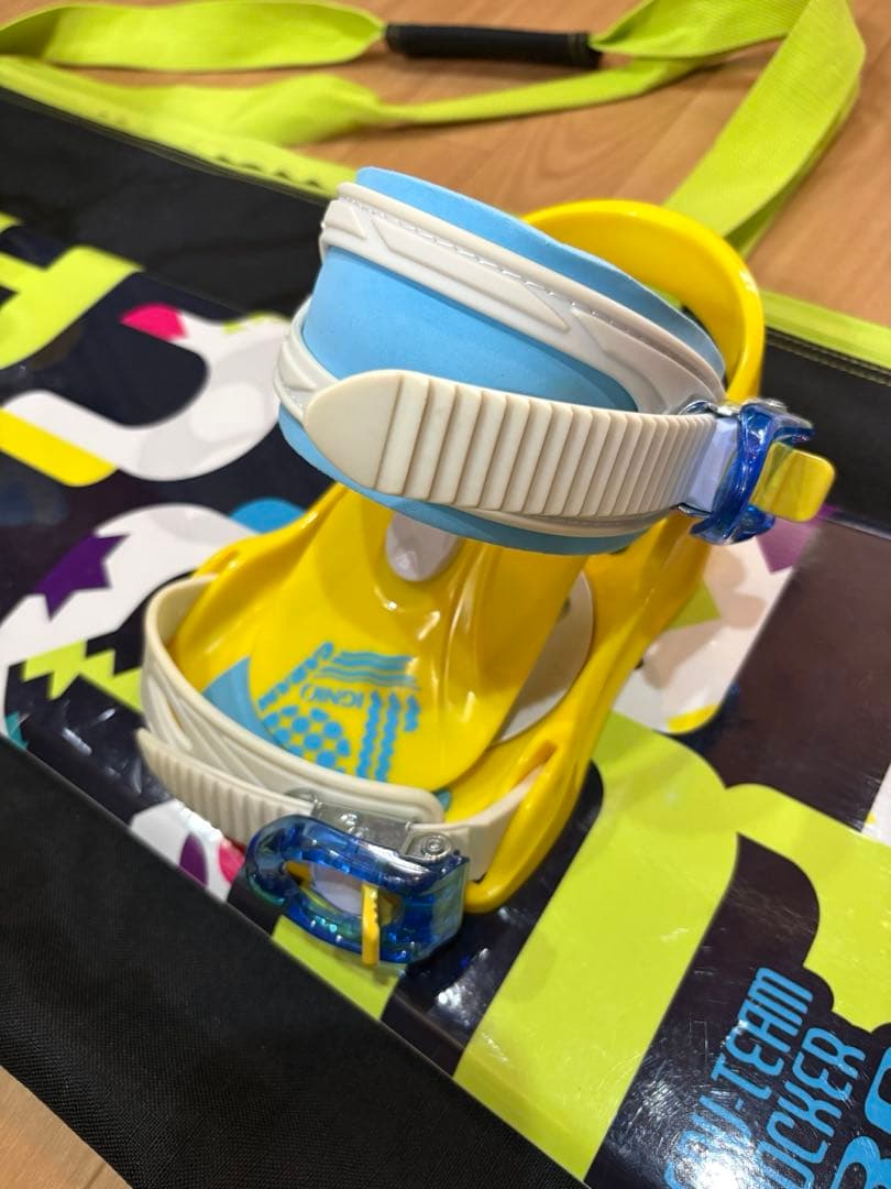 IGNITE マルチカラー スノーボード 130 バインディング付き