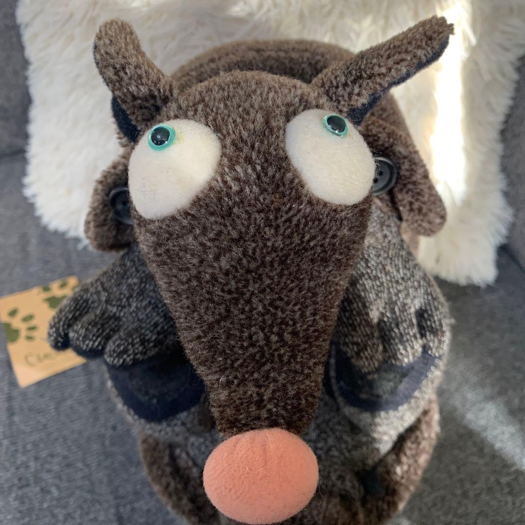 希少　アルマジロ　ぬいぐるみ　カドリー　Cuddly 日本製　NO SIDE