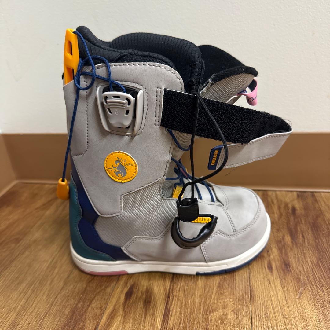 女性用スノーボードブーツ