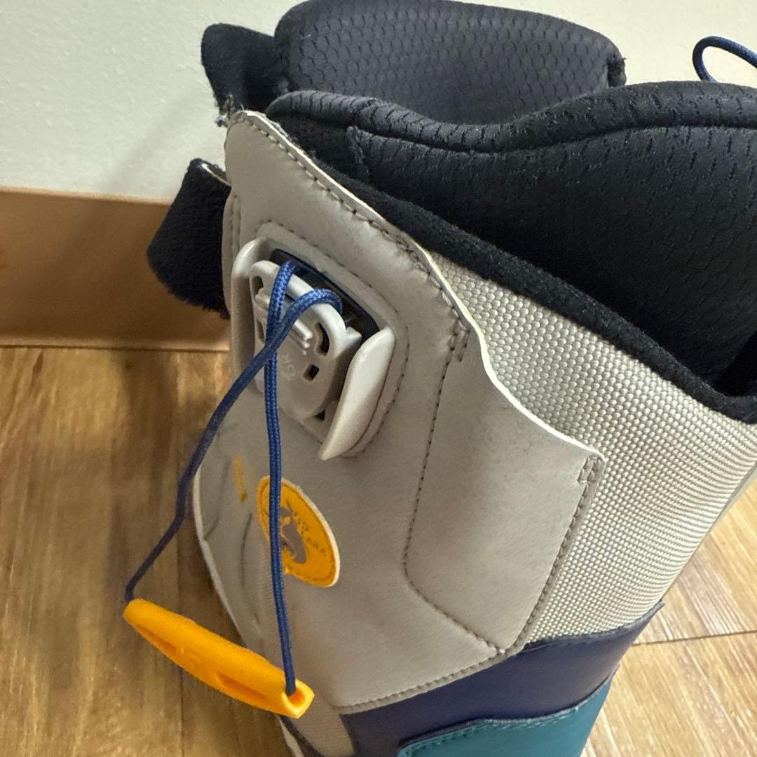 女性用スノーボードブーツ