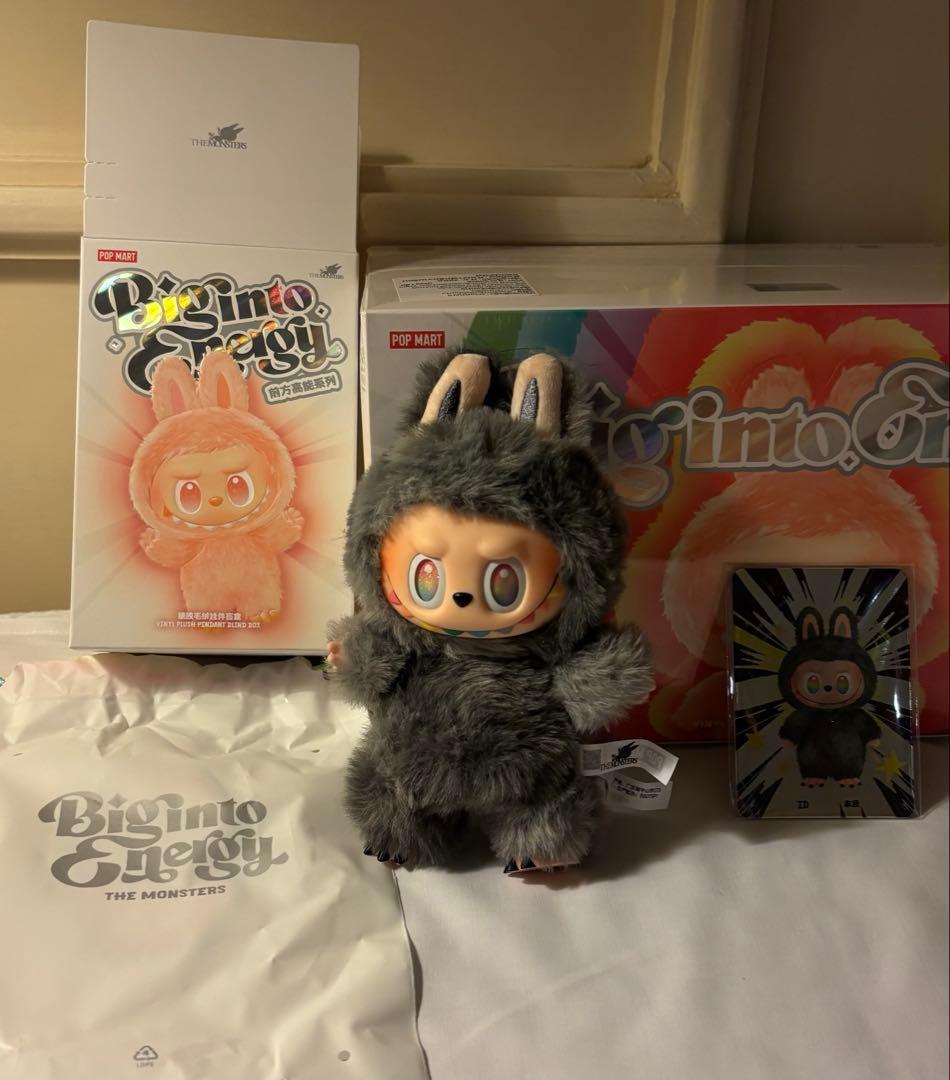 ☆*☆様 正規　Labubu Big into energy ラブブ シークレッ