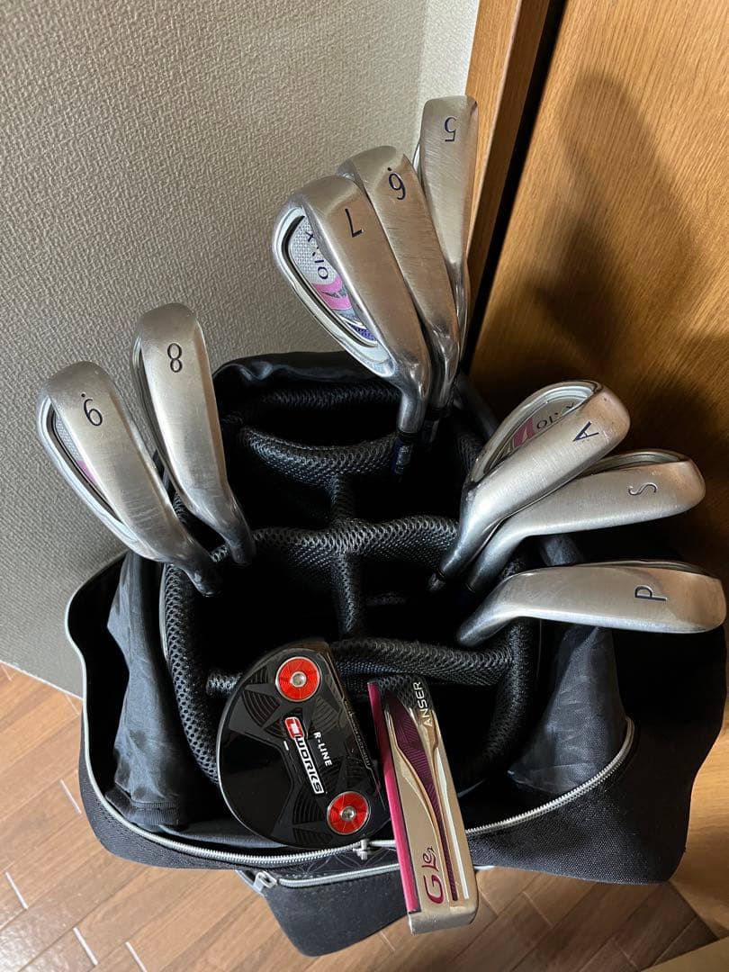 ゼクシオ　レディース　アイアン　パター　ゴルフ　セット
