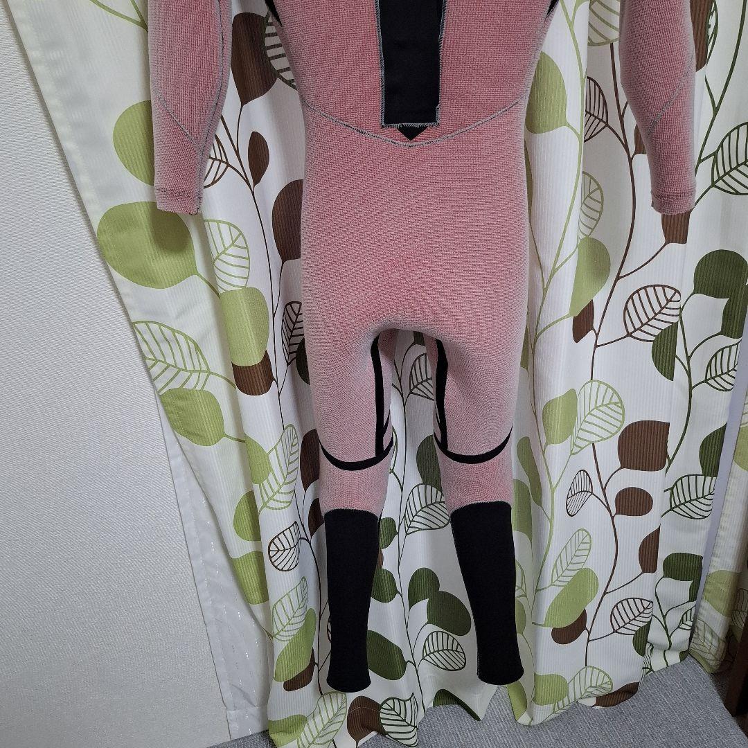 O'Neill Superfreakセミドライ スーツ 黒サイズM美品、値下げ！