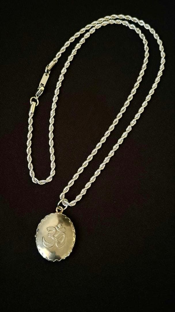 藤井風さん　オームペンダント クリシュナ〈イエロー〉