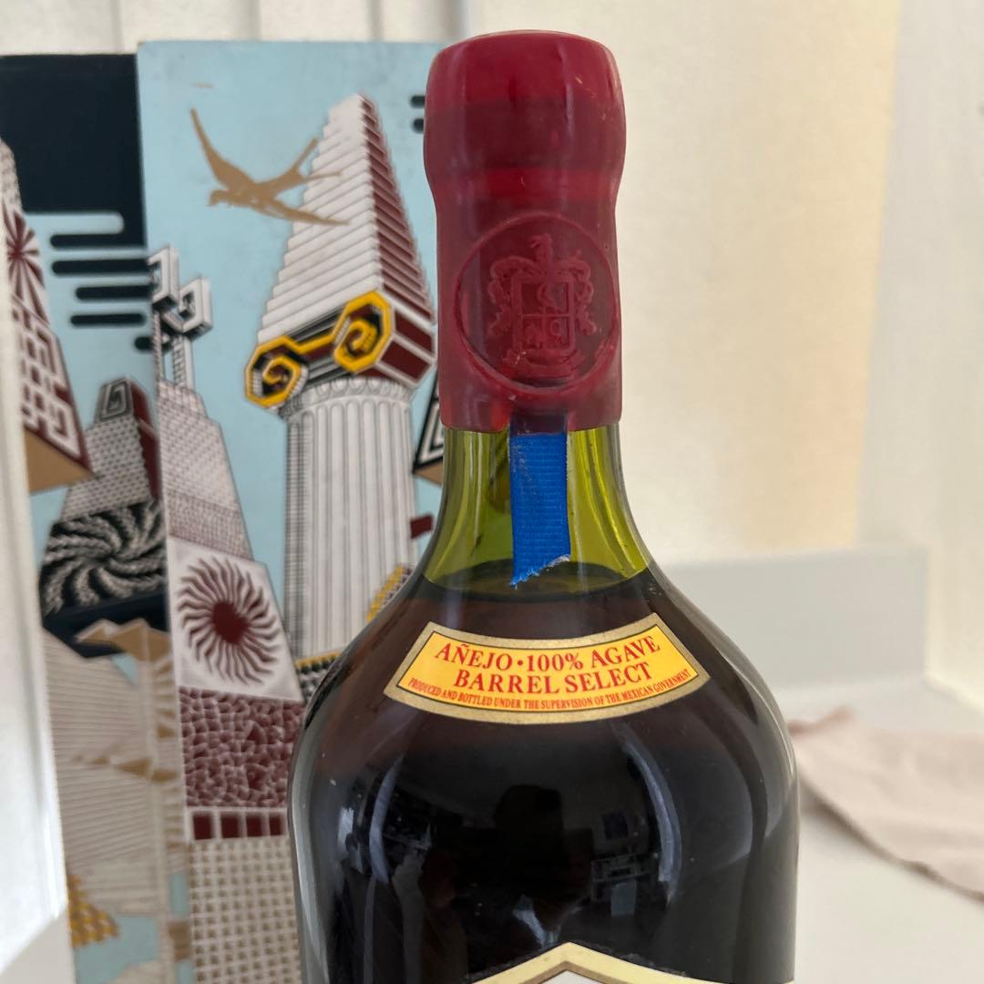 限定酒　クエルボ　200周年記念ボトル