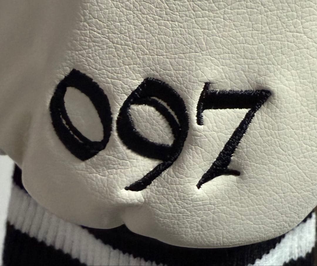 TREASURE B.O.M.B スタジャン ジャケット