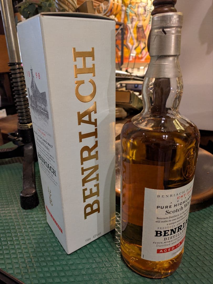 ベンリアック蒸留所 シングルモルトウイスキー 古酒 １０年 旧ボトル