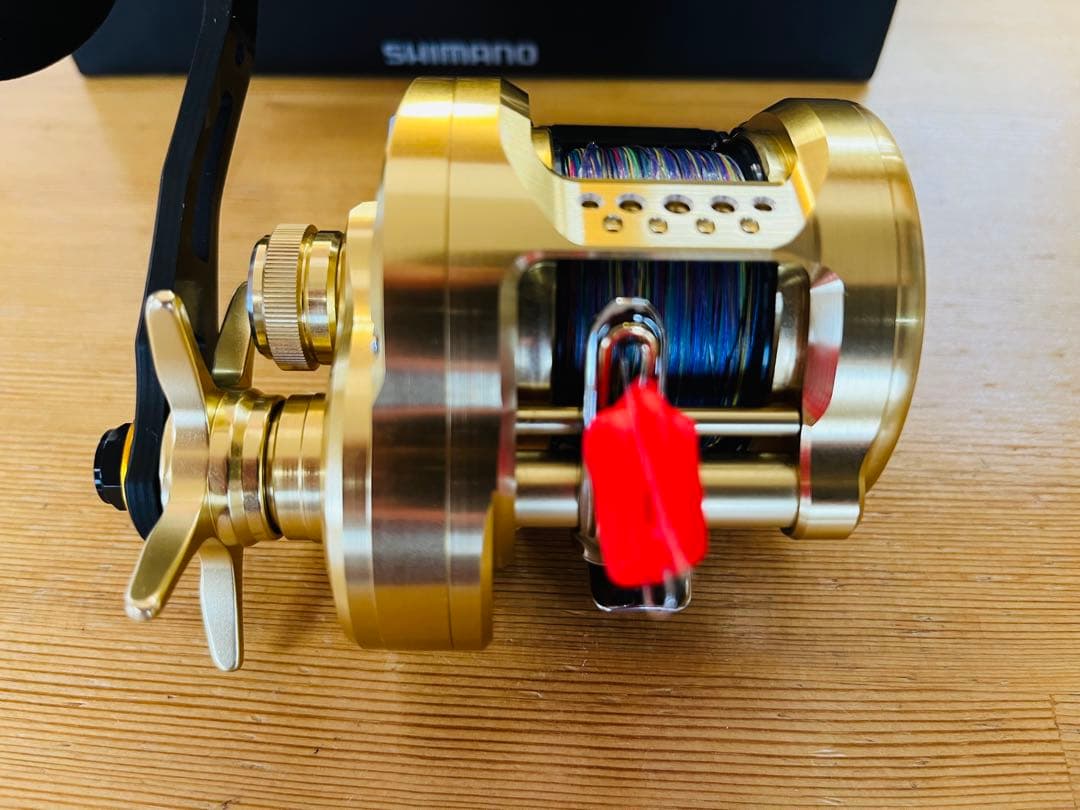 シマノ　23カルカッタコンクエストMD 300XGLH