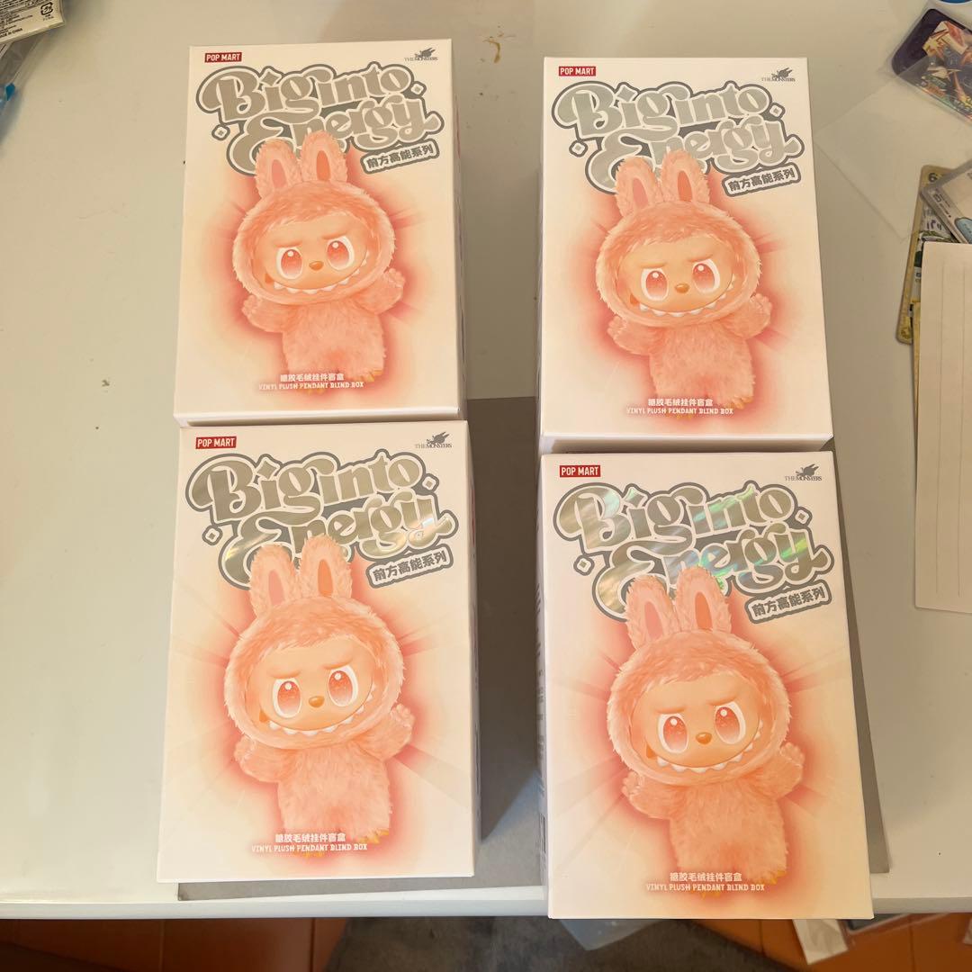Labubu Big into Energy 4箱