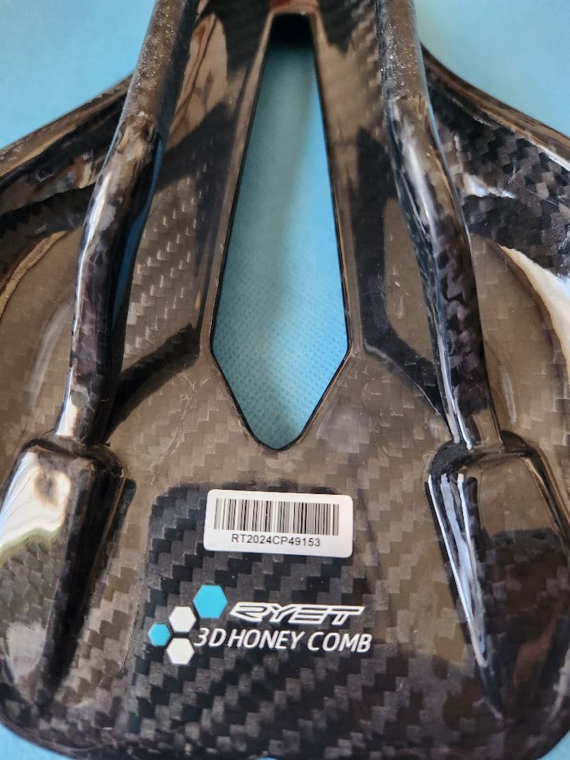 【中古品】RYET 3Dプリント カーボンサドル