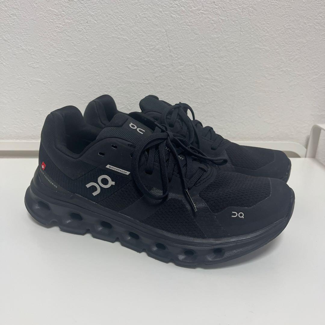 オン　ON Cloudrunner Waterproof ランニング24 美品