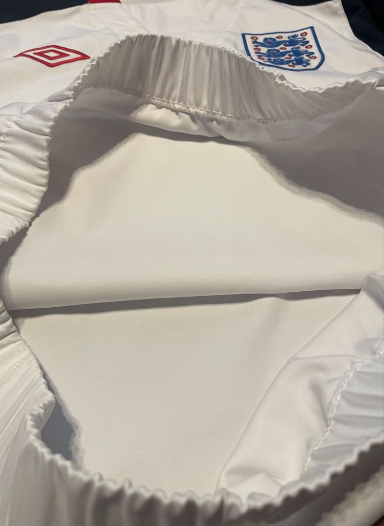 【希少】イングランド代表 アンブロ トレーニングトップ L デサント製 刺繍ロゴ