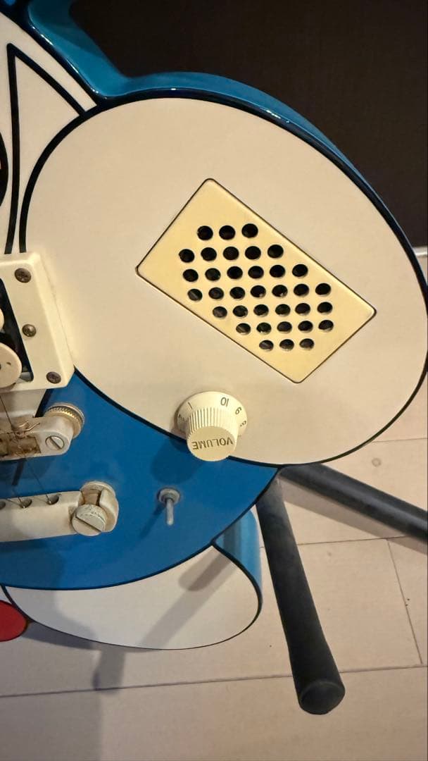 ドラえもんエレキギター