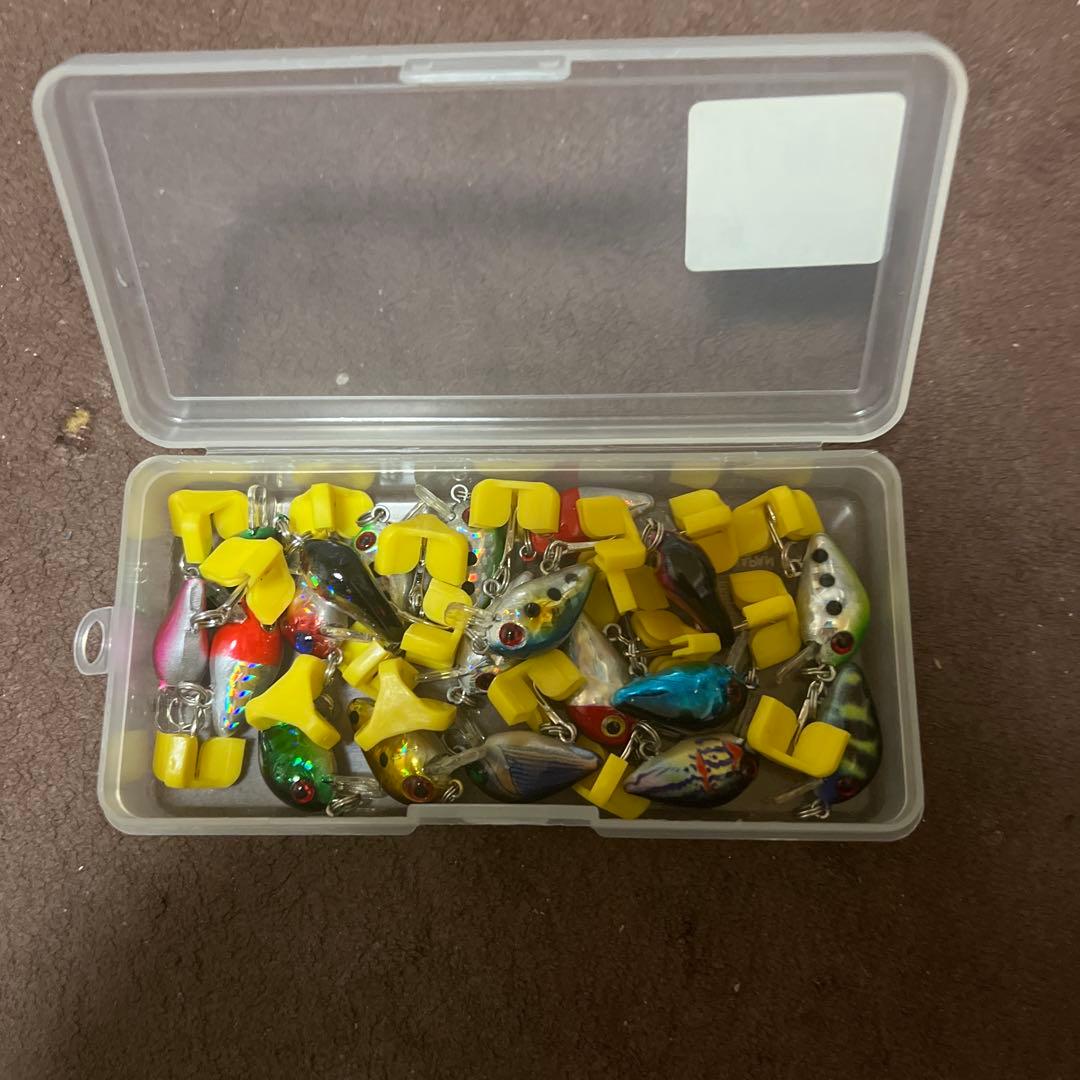 ハードルアー収納ケースとルアーセット約150個