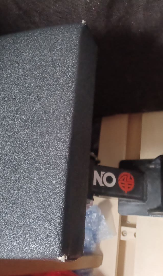 ONI アジャスタブルベンチ ライト(手渡し、発送不可)