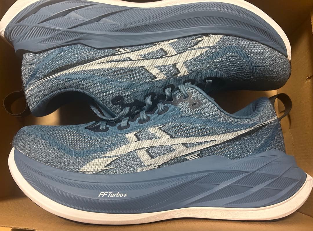 アシックス スーパーブラスト2