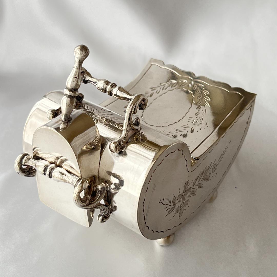 【英国】シュガーボックス / スカットル スコップ【シルバープレート】