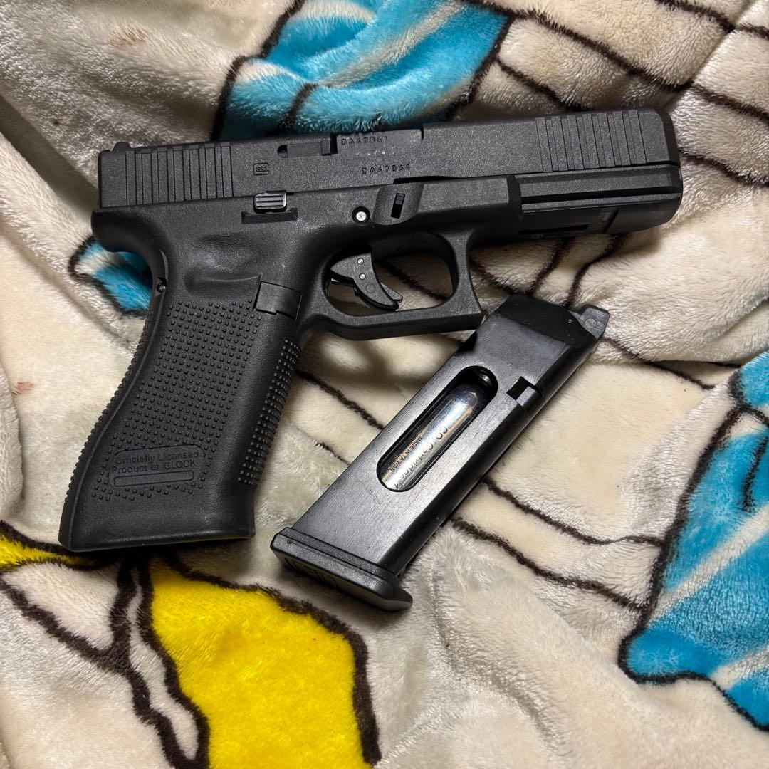 【日本製】 Glock G17 gen5 ガスガン ブラック マガジン付き