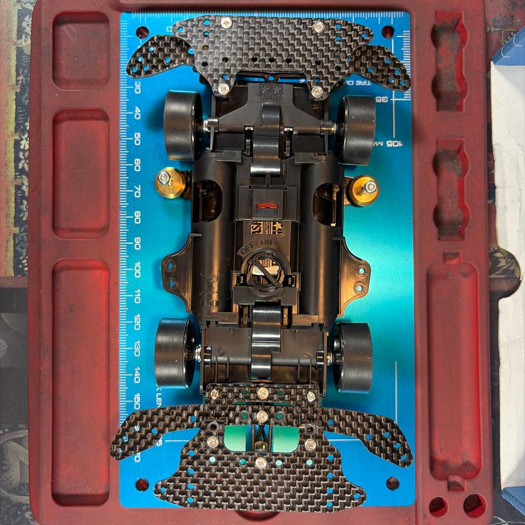 ミニ四駆　MEシャーシ　半完成品