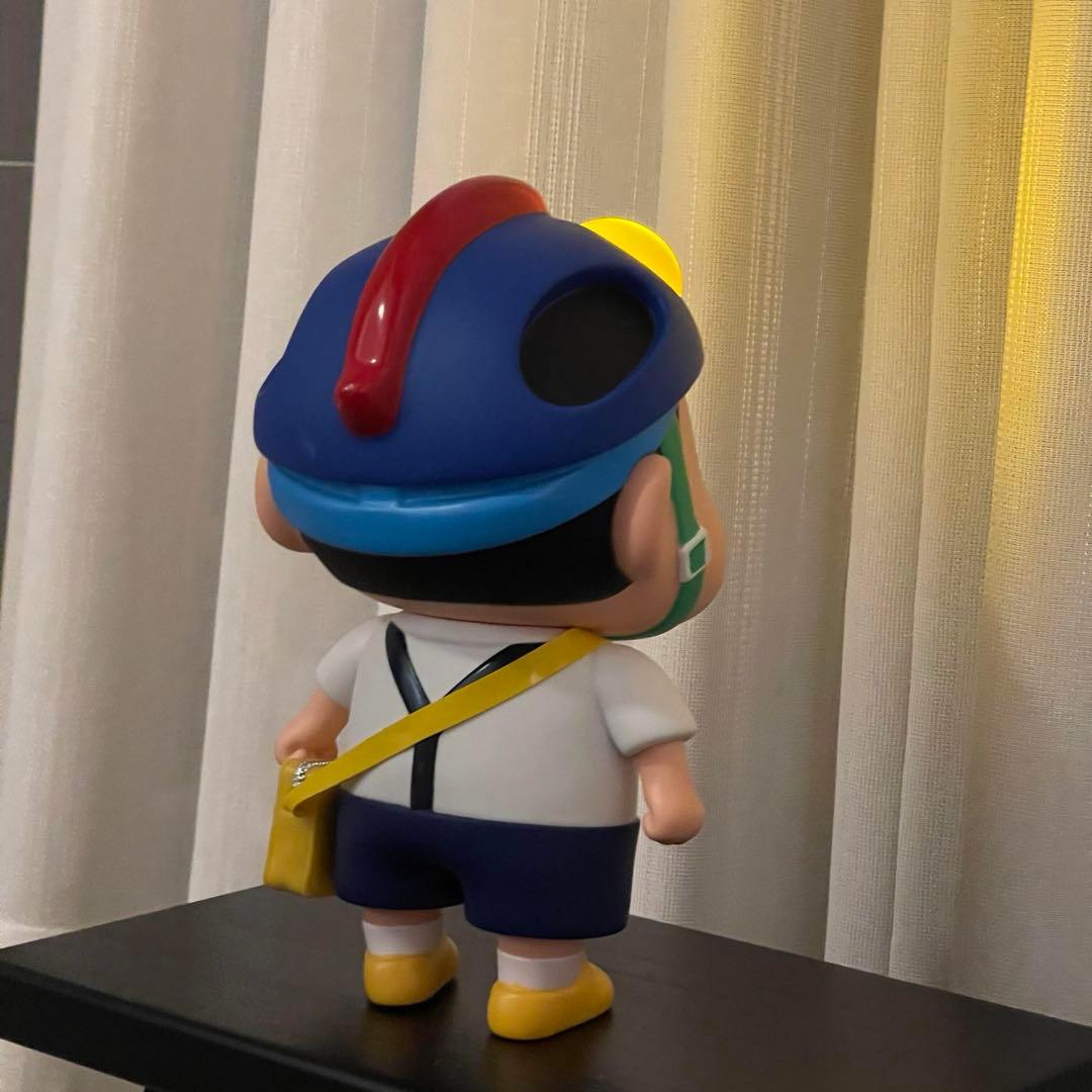 制服しんちゃん フィギュア ライト付きPVC素材