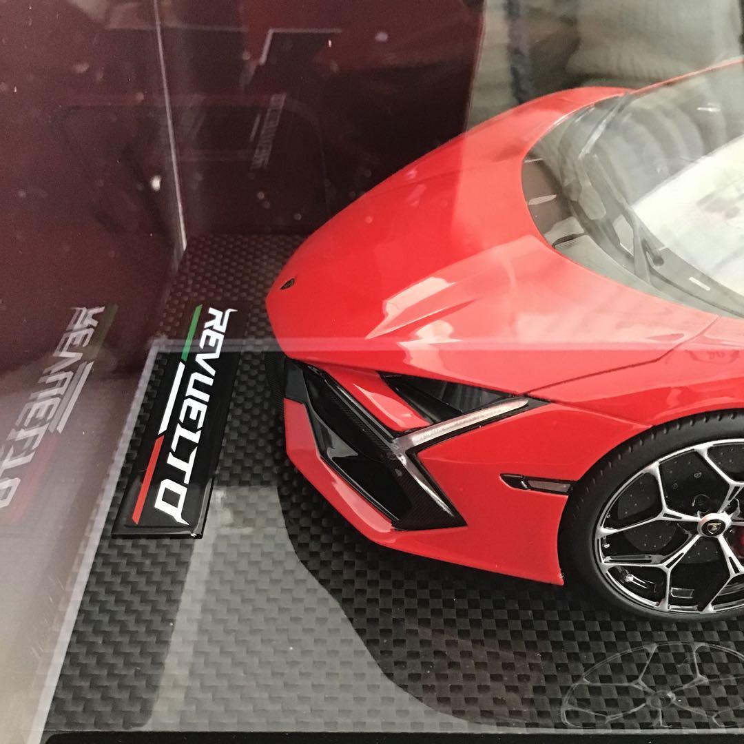 ランボルギーニ　Revuelto 1:18 模型　純正
