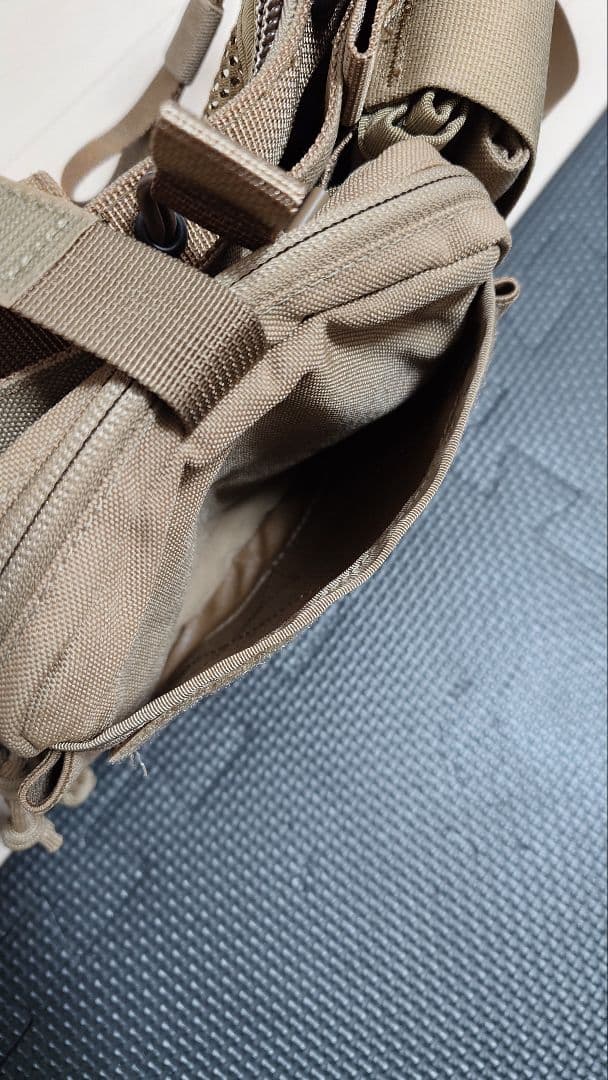 ほぼ新品 オードナンス フロントファステック チェストリグ コヨーテ 実物