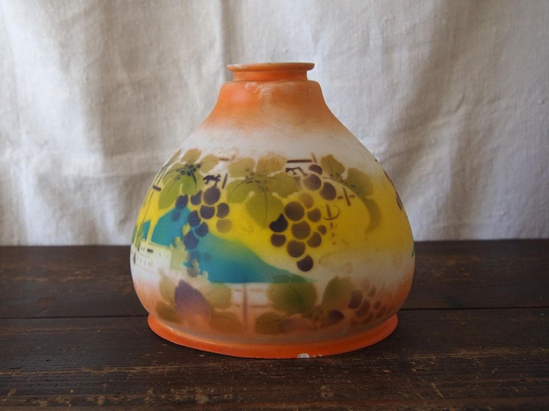 磨りガラスにブドウの模様 アール・デコ ランプシェード電笠 工藝/K399