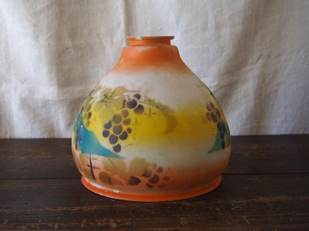 磨りガラスにブドウの模様 アール・デコ ランプシェード電笠 工藝/K399