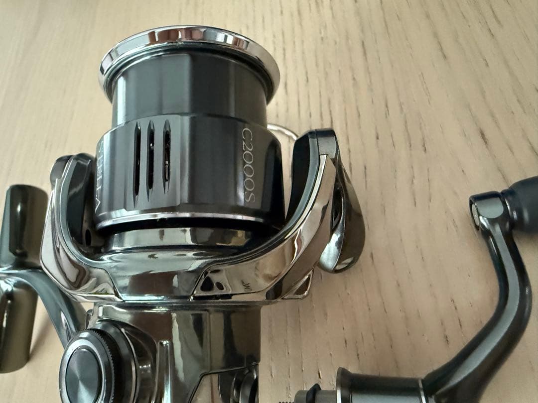 美品　シマノ22ステラC2000S