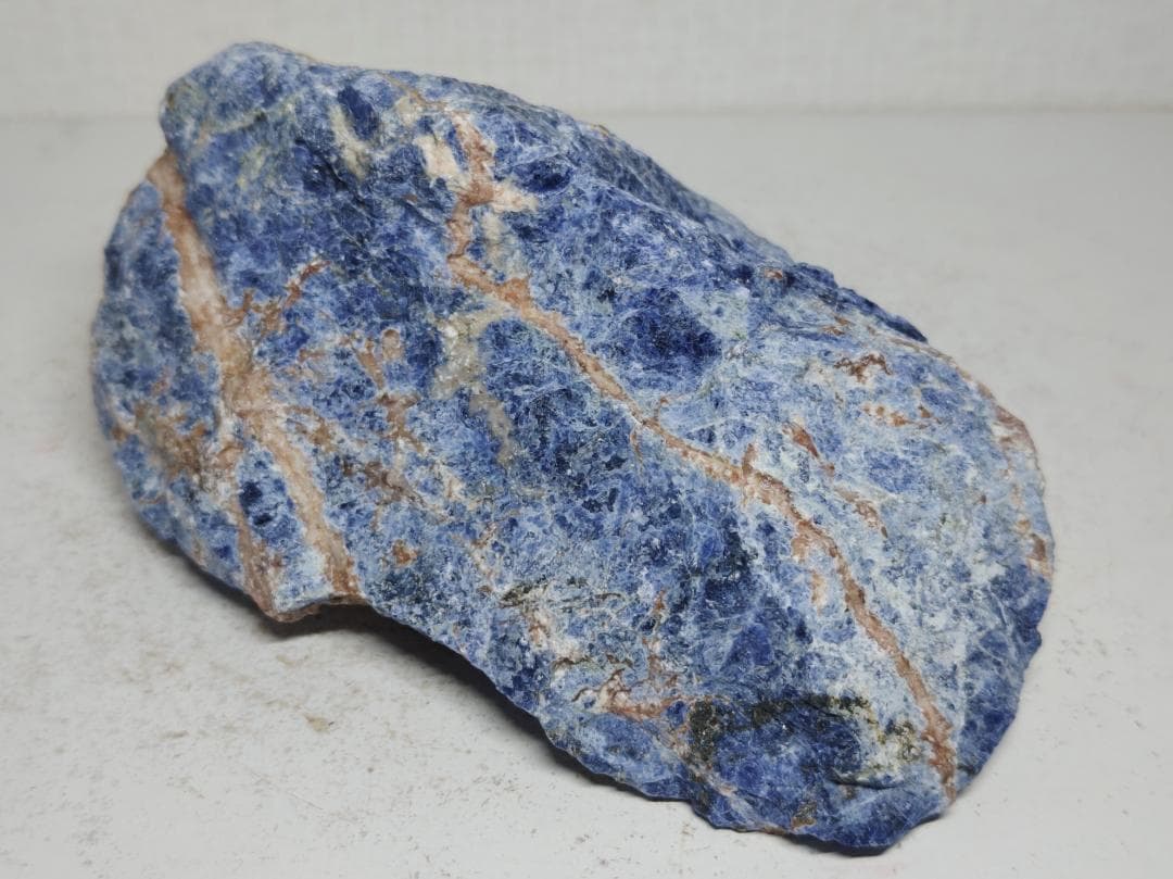 ソーダライト 1.4kg ラピスラズリ 原石 鑑賞石 自然石 鉱物 誕生石 水石