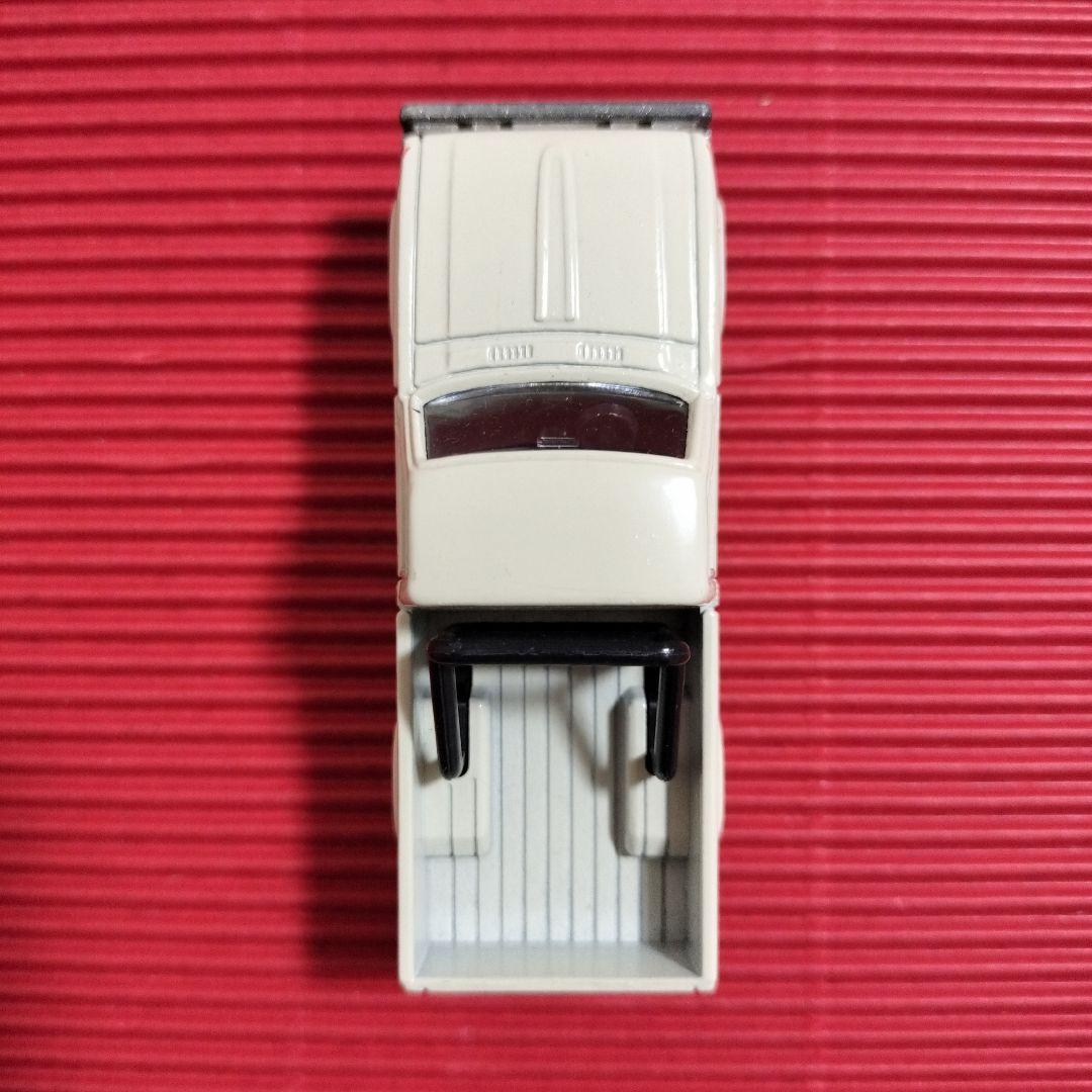 トミカ『トヨタ ハイラックス4WD』未開封品