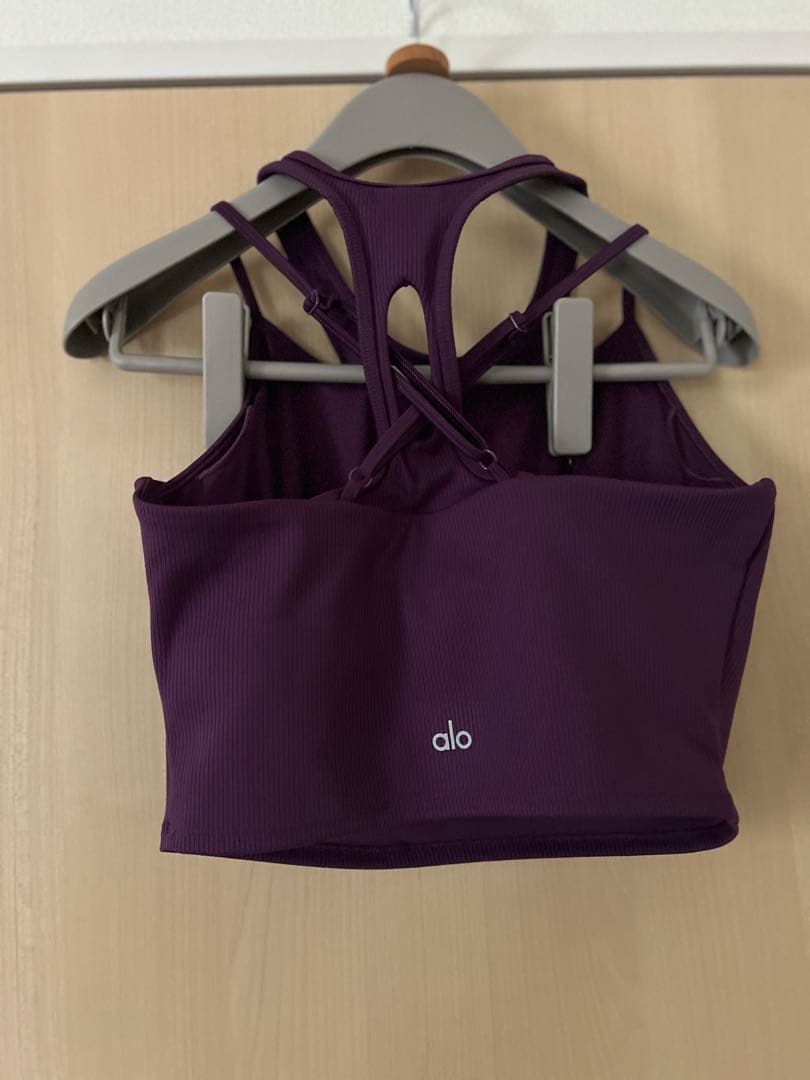 最終値下　alo スポーツブラとレギンスセット 紫　Mサイズ　ヨガウェア