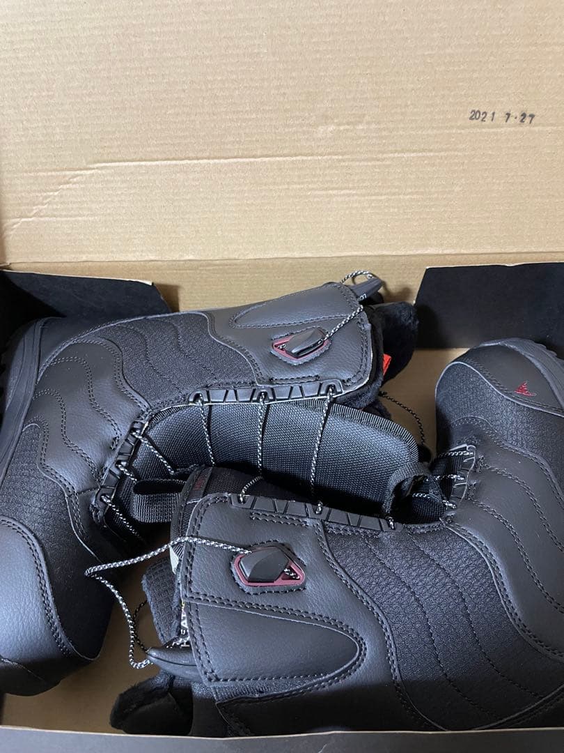 BURTON MINT ブーツ