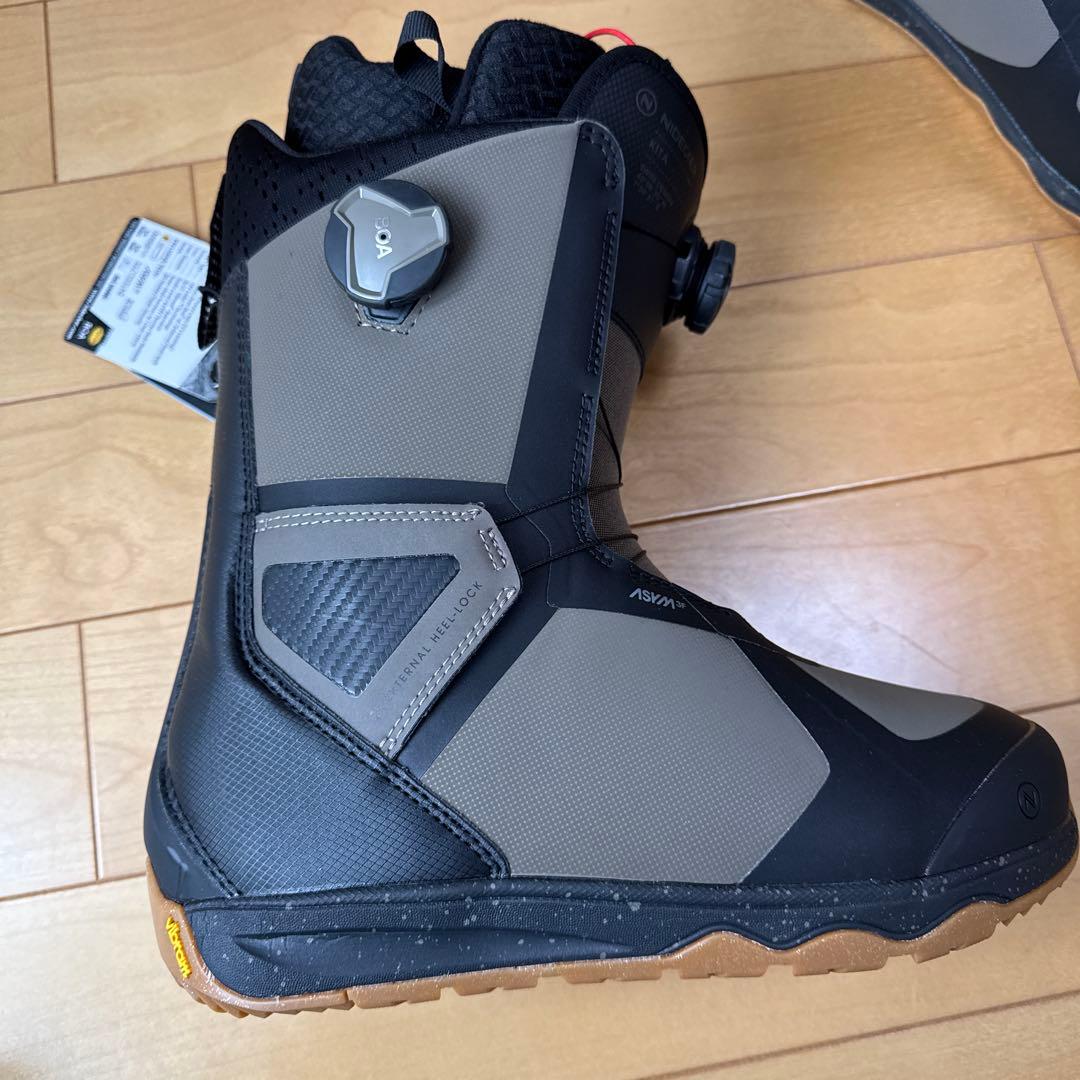 【カズ】【未使用品】NIDECKER KITA 2023 26.5cm