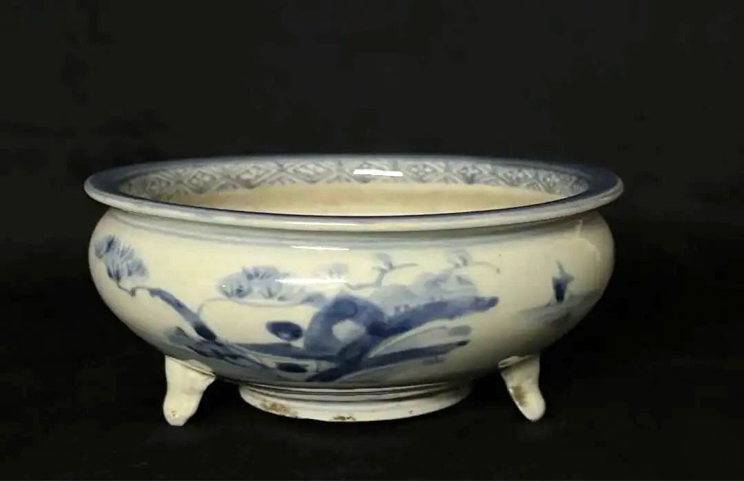 【倉庫整理品】古美術 • 染付三足香炉 • 時代物：XG--34