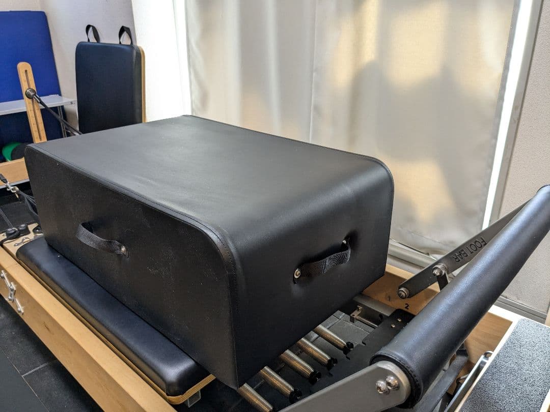 【直接引取限定】本格ピラティス・リフォーマー（ボックス等も付属）