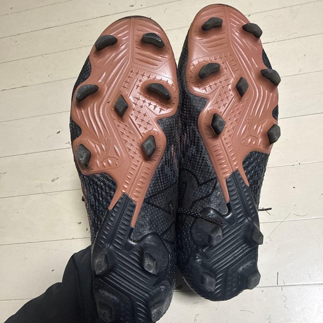 プーマfuture サッカースパイク