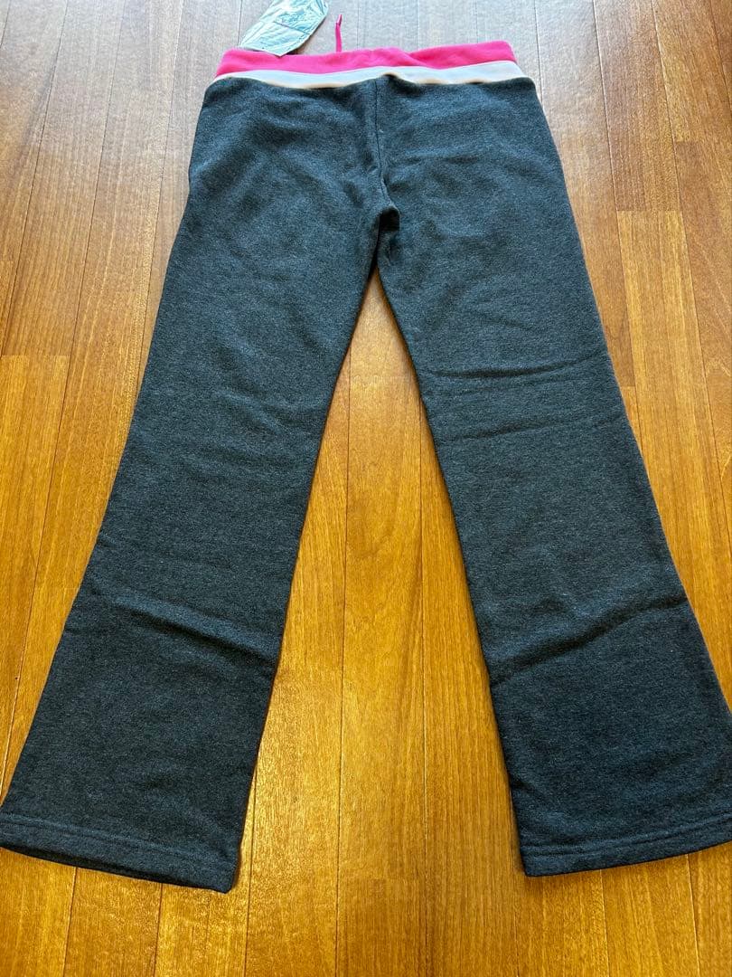 新品タグ付 ディアドラDIADORAかわいいテニスウェア 3点セット❤︎パーカー付