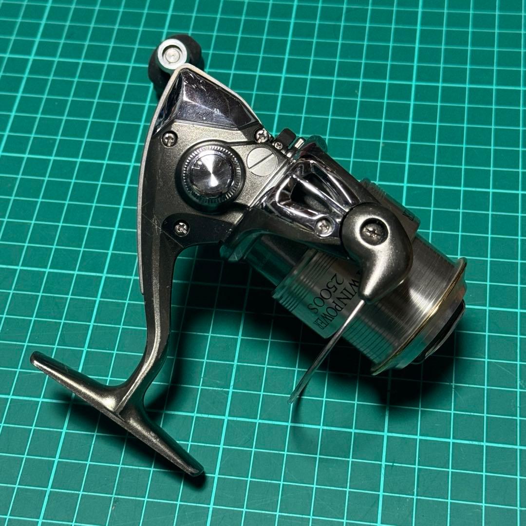 シマノ 05 ツインパワー 2500S