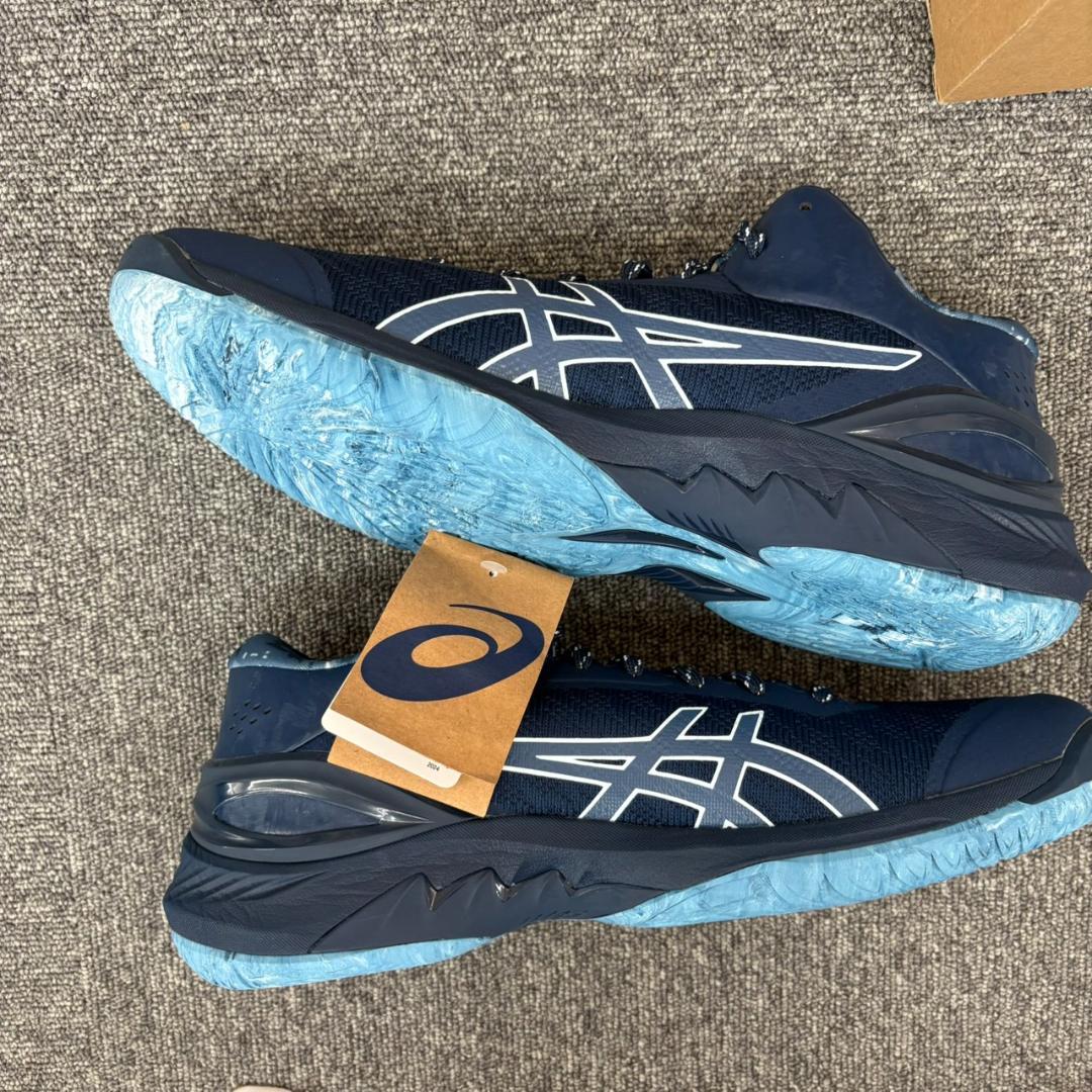 236●新品・大きいサイズ●ASICS GELBURST28 ゲルバースト 30