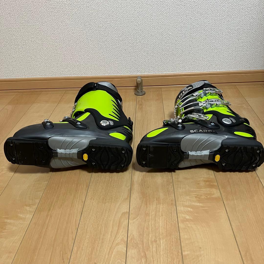 SCARPA タイフーン　ツアー用スキーブーツ 新品未使用