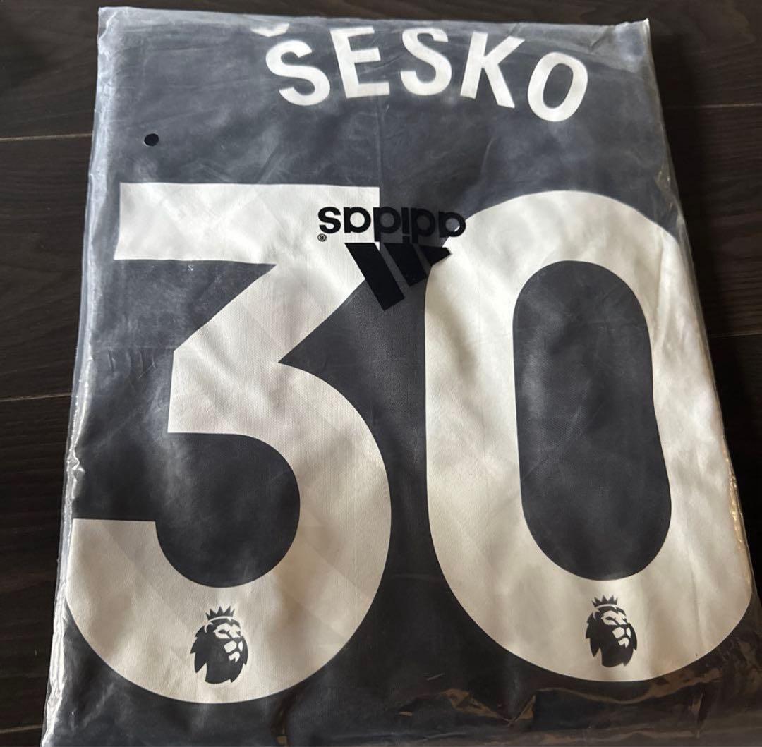 希少25-26 マンチェスター・ユナイテッド選手版ユニフォーム 30番セスコ