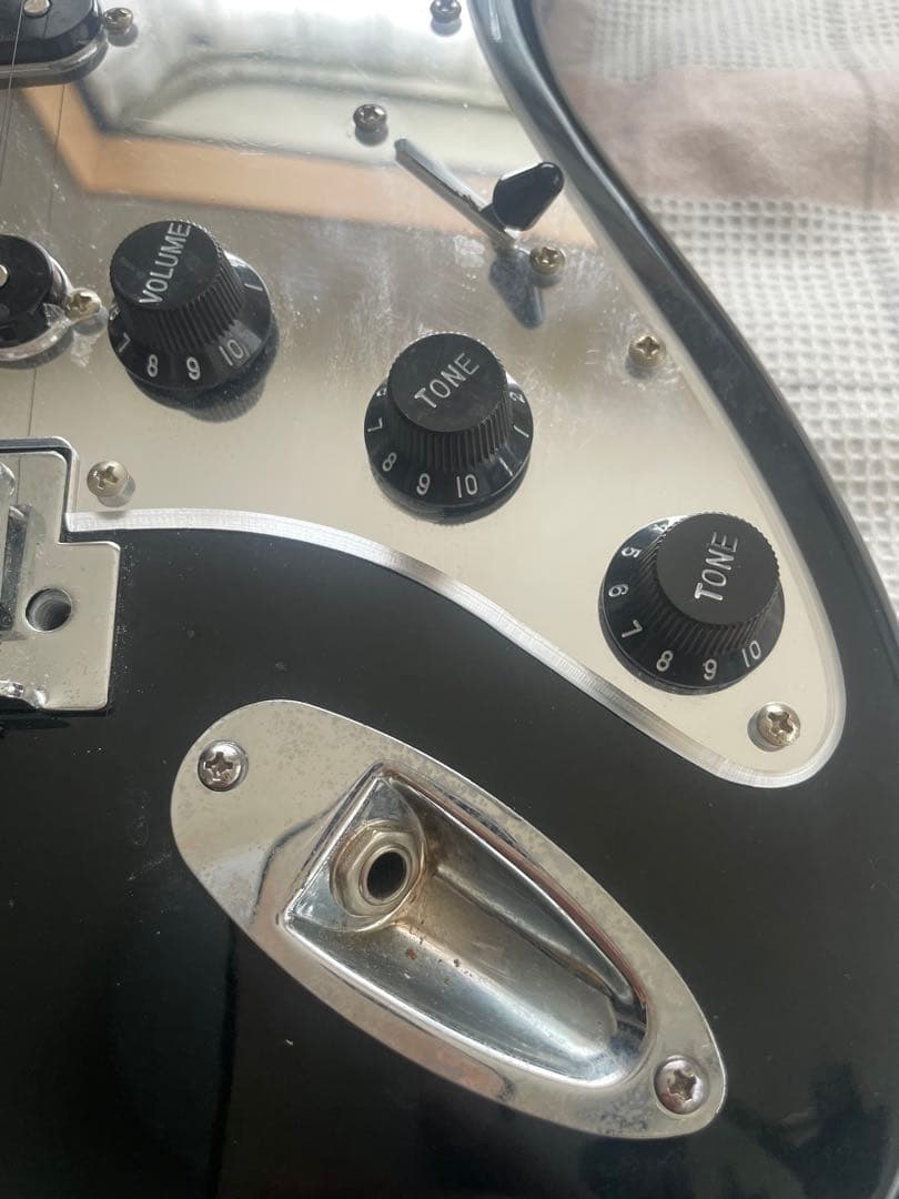 Mavis ストラトキャスター ブラック 黒 ミラーピックガード 初心者用！