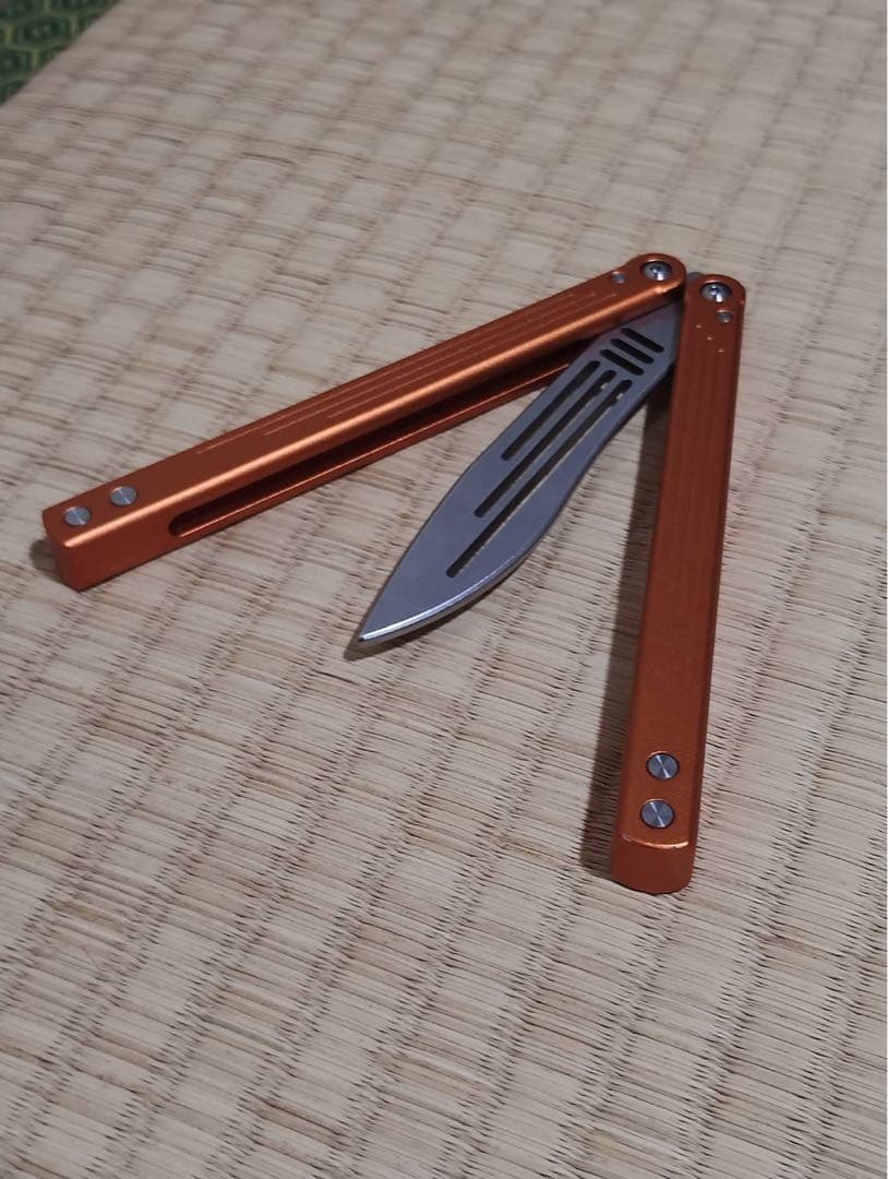 ARMD SHARK バタフライナイフ オレンジ