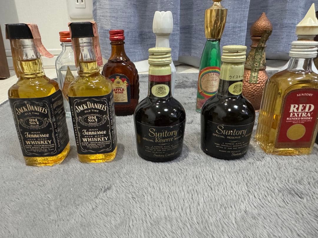 t*n様 ウィスキー　ブランデー　他　ミニチュアボトル44本セット