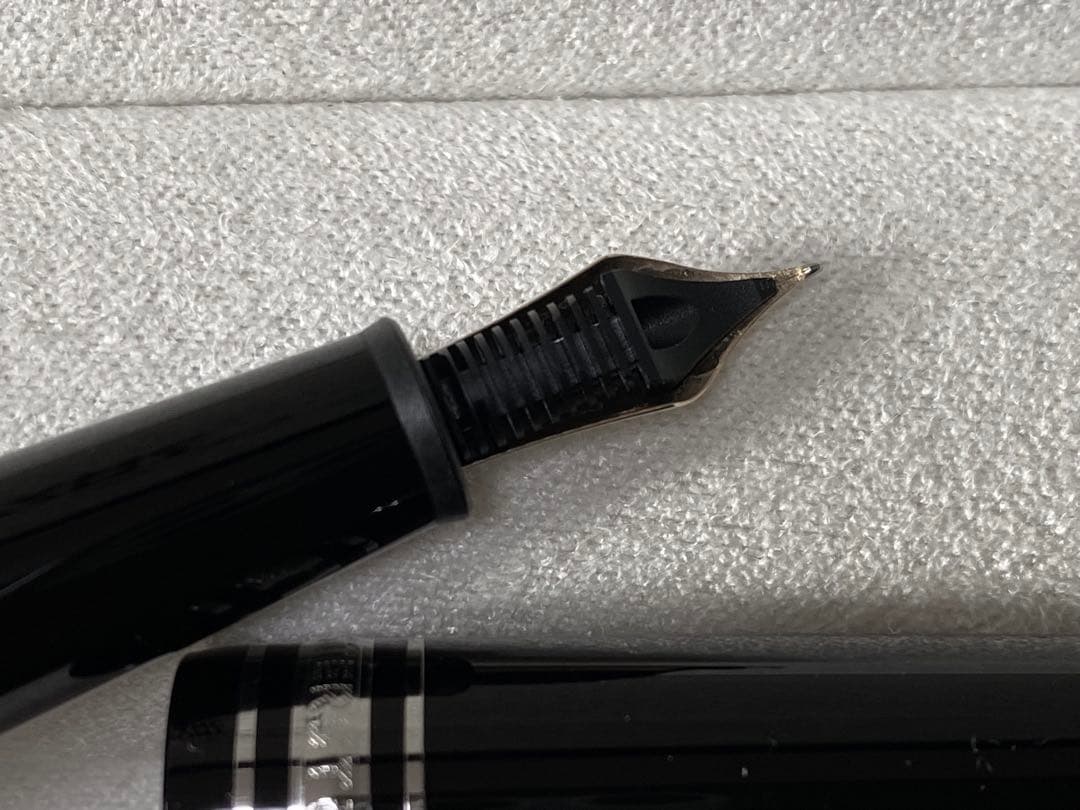 【新品】モンブラン マイスターシュテュック クラシック プラチナ 万年筆 EF