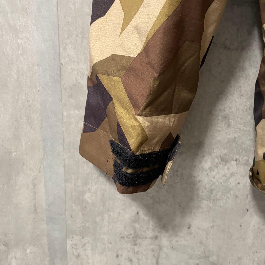 Burtonバートンスキーウェアスノーボードジャケットパーカー茶色ベージュカモ柄