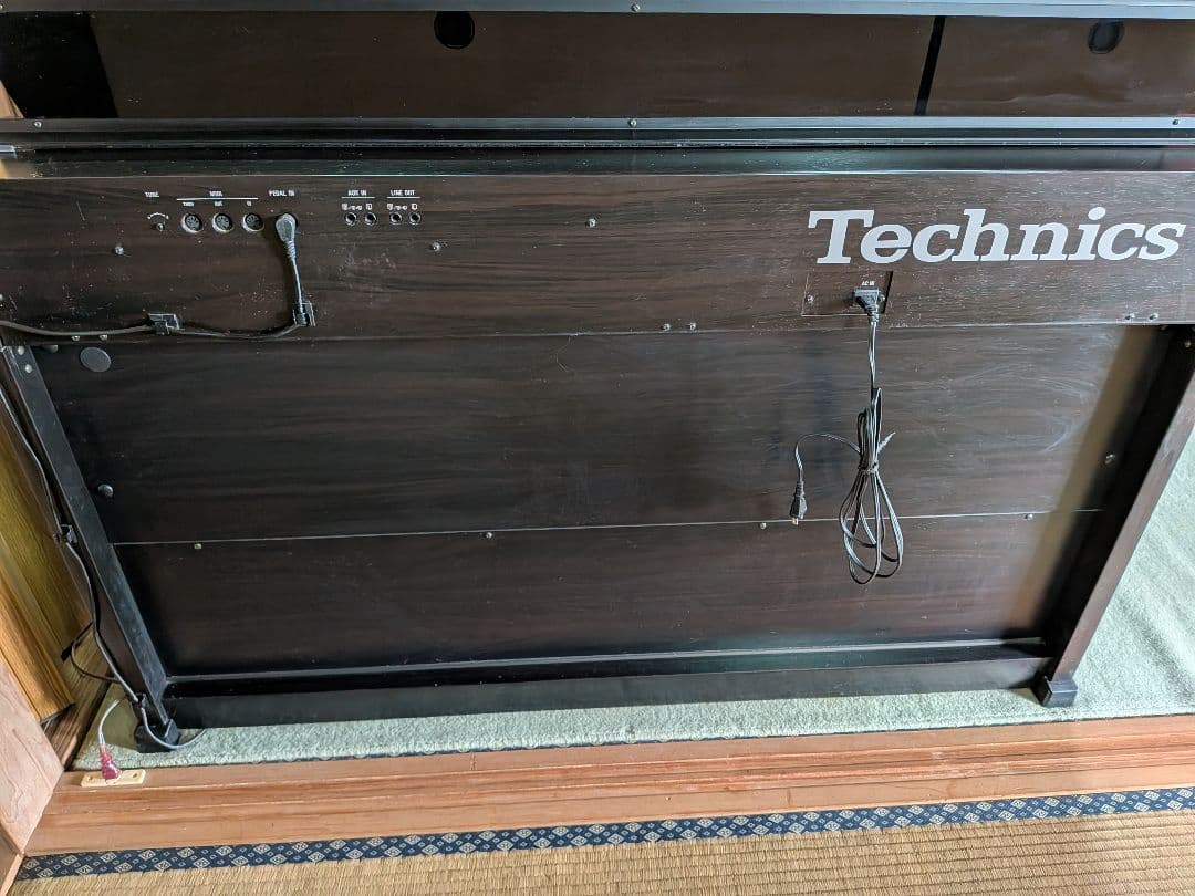 Technics PR300 　PCMデジタルピアノ